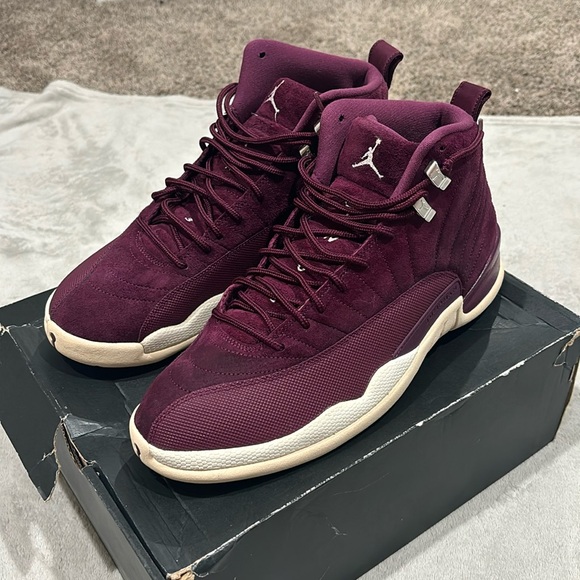 AIR JORDAN 12 RETRO ‘BORDEAUX’ - Picture 3 of 4